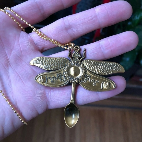 Mini Spoon Pendant Tiny Necklace The Sacred Mini Dragonfly - Picture 2 of 4
